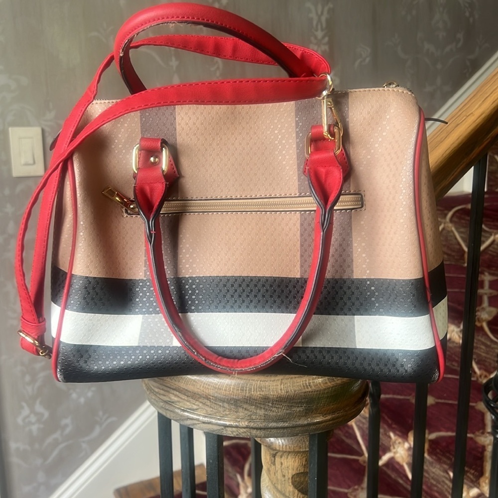Tote tan, black, white and gray ladies faux leather very good condition - Picture 9 of 9